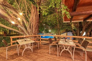 Terrace/patio - Hotel Ciudad Real Palenque (Palenque)