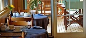 Riverview Boutique Motel