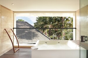 Négyágyas szoba | Kertre néző