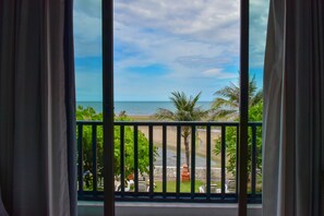 View from room - Sea Memories White Sand Beach Hotel (Hua Hin)