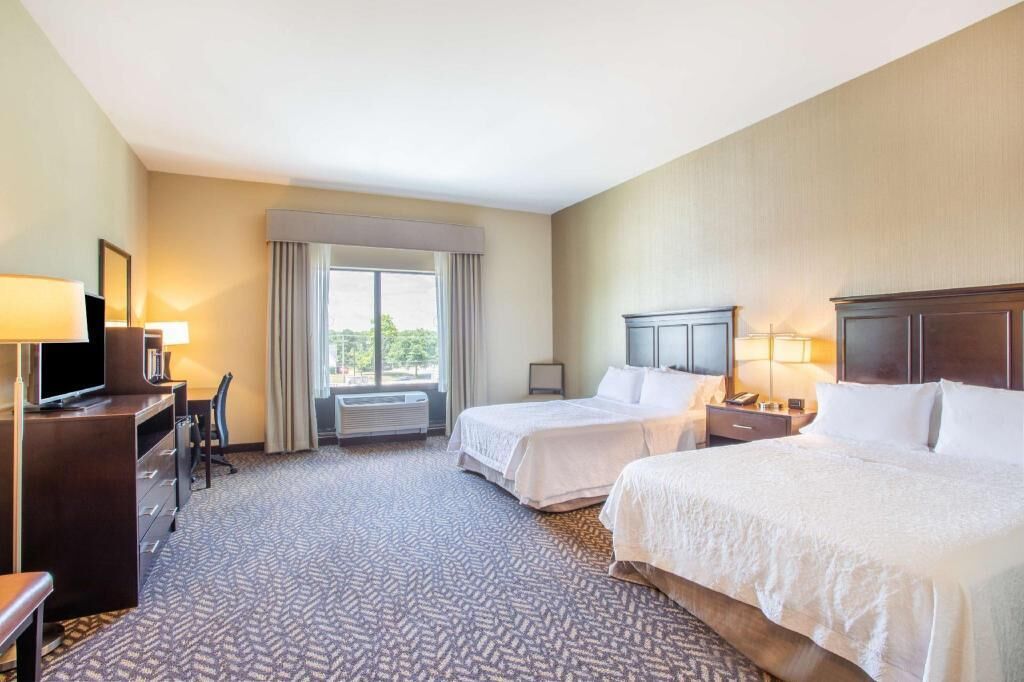 Desk, blackout drapes, iron/ironing board, free WiFi