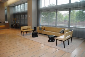 Lobby sitting area - Grand Suites (Jersey City)