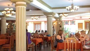 Breakfast area - Lillywoods Highland Beach Resort (Candolim)