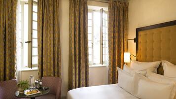 Chambre Supérieure | Literie de qualité supérieure, minibar, coffres-forts dans les chambres