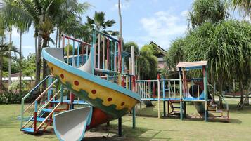 Children's play area - outdoor