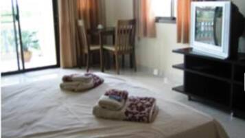 Soundproofing, free cots/infant beds, rollaway beds, free WiFi