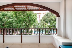 Superior Double Room | Minibar, in-room safe, desk, blackout drapes