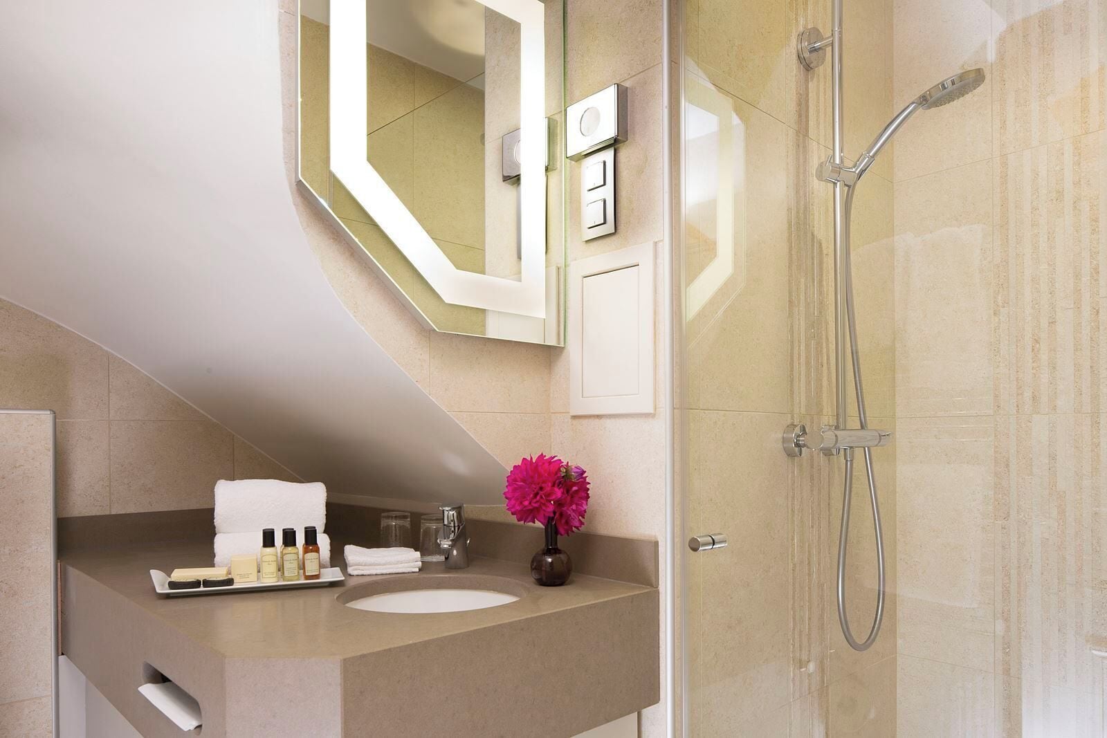 Photo - Hôtel Le Relais des Halles