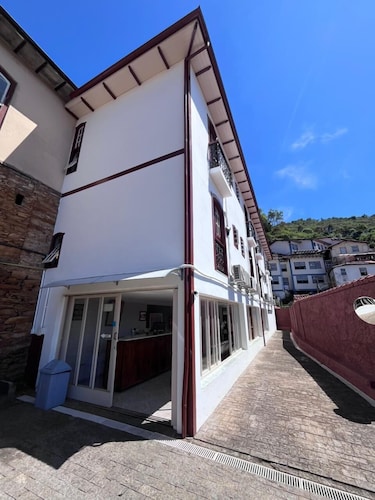 Pousada Casa dos Contos