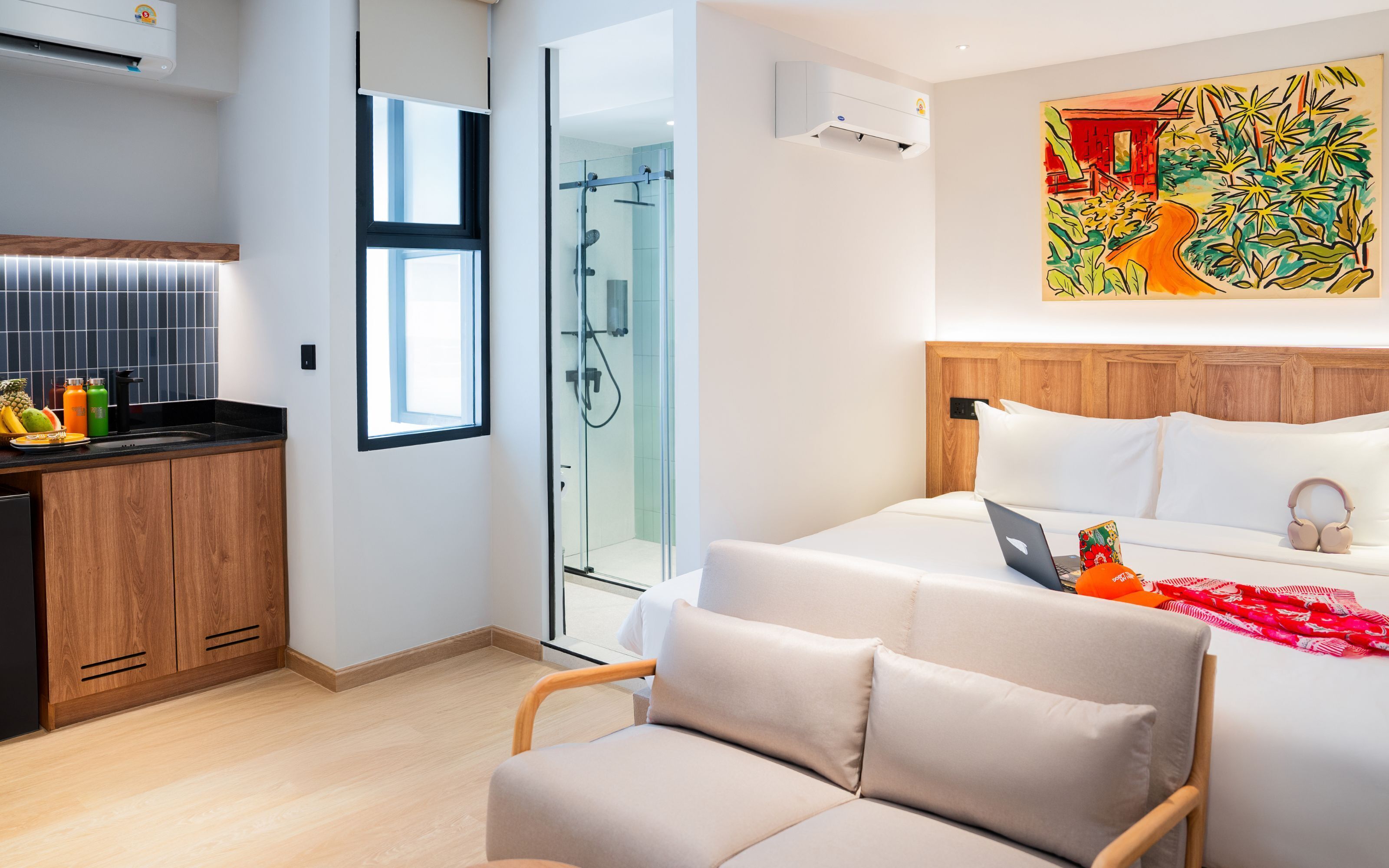 Econo Twin with Shared Bathroom | Planta do andar