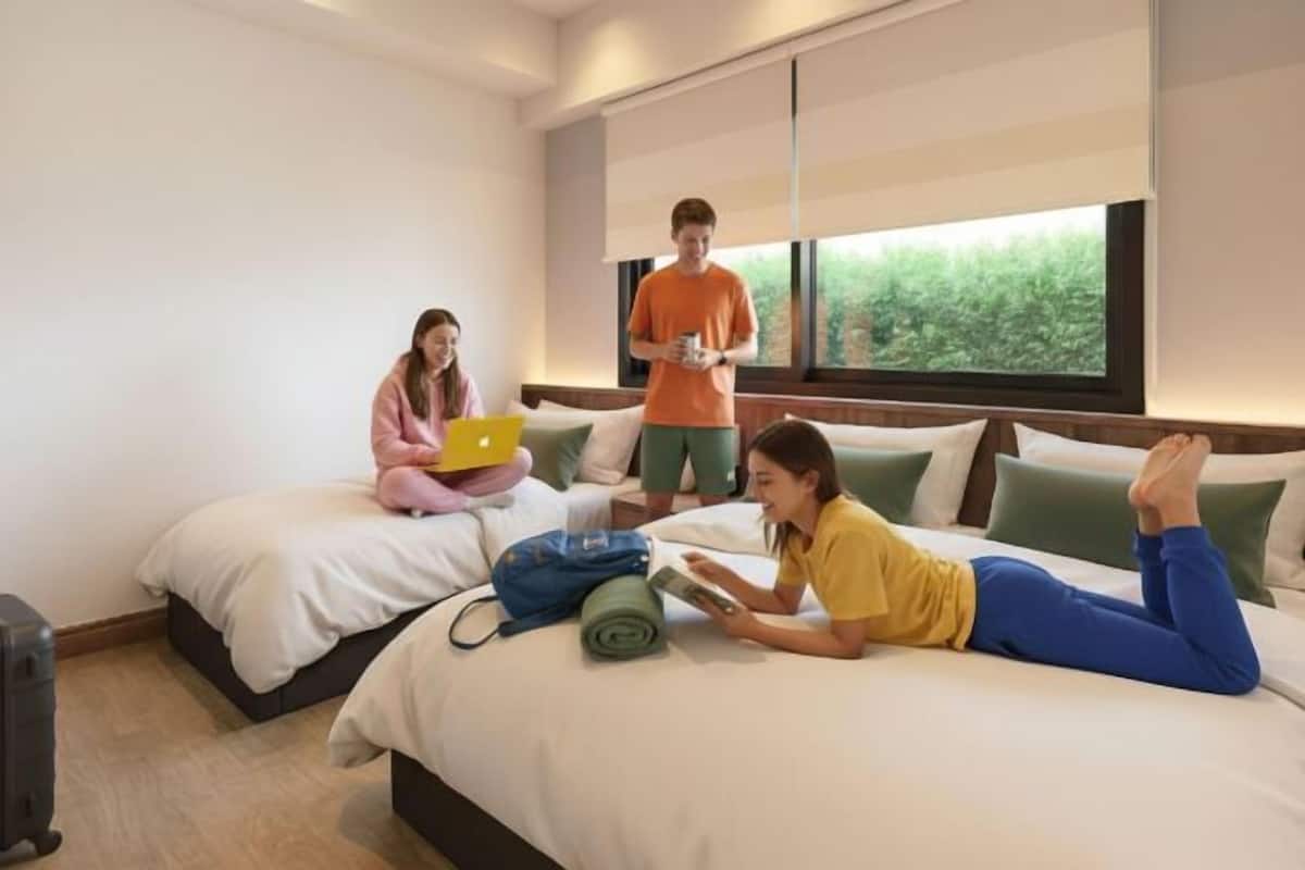 In-room safe, free WiFi, bed sheets
