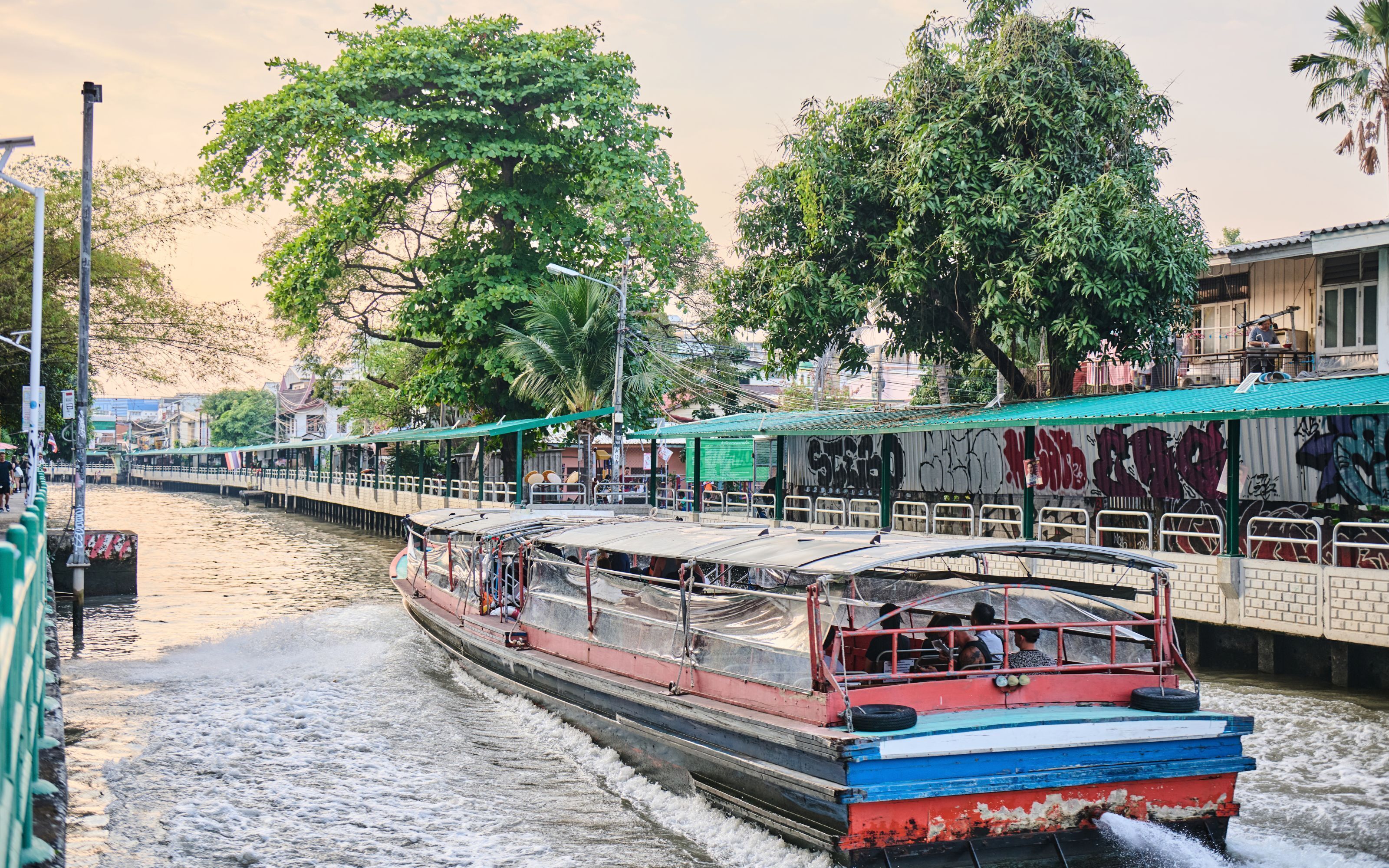Foto - Lub d Bangkok Siam - New Look, Across from MBK & Skytrain Access
