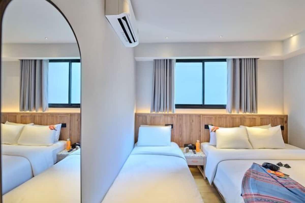 In-room safe, free WiFi, bed sheets