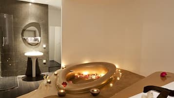 Suite | 1 slaapkamer, een minibar, een kluis op de kamer, geluiddichte muren