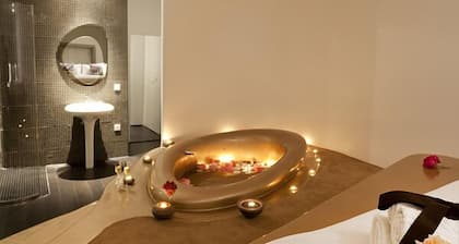 Absoluto Design Hotel