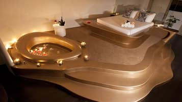 Suite | Minibar, in-room safe, soundproofing, free WiFi