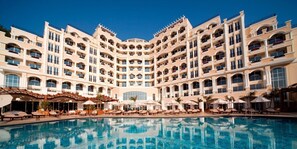 Indoor pool, 2 outdoor pools, sun loungers