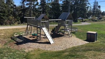 Children's play area - outdoor