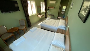 Kamar Keluarga, pemandangan laut
