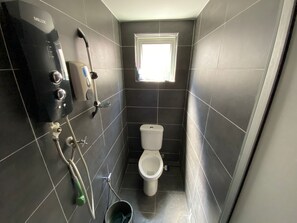Apartment, 3 Schlafzimmer | Badezimmer | Dusche, Haartrockner, Handtücher