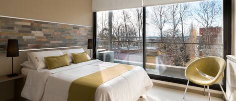 Chambre Supérieure, salle de bains privée | Vue de la chambre