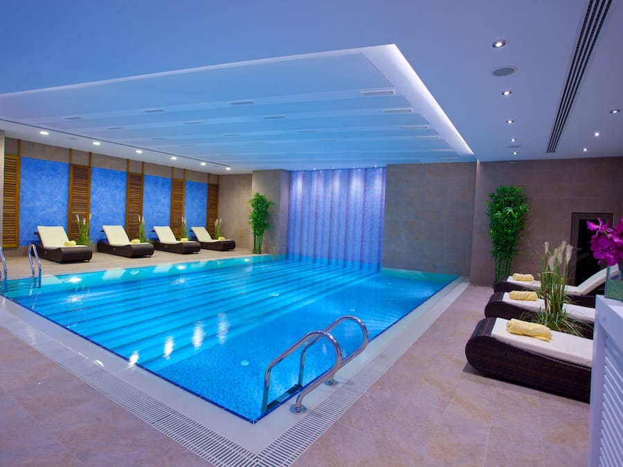 Indoor pool, pool loungers