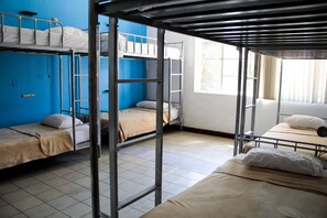 Gemeinsamer Schlafsaal, Gemischter Schlafsaal (8 pax) | Zimmersafe, individuell dekoriert, Bügeleisen/Bügelbrett
