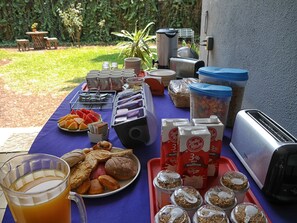 Desayuno continental incluido todos los días