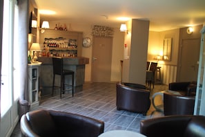 Bar (en el alojamiento)