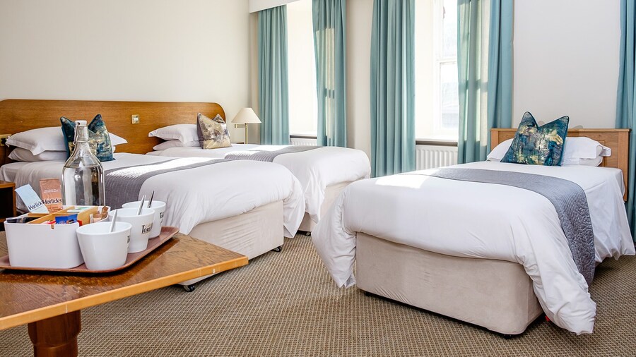 Charlemont Arms Hotel