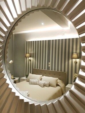 Apartment, 2 Schlafzimmer | Zimmersafe, individuell dekoriert, individuell eingerichtet