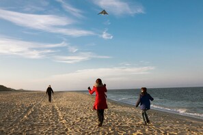 Beach nearby, beach towels