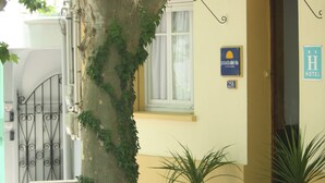 Interior entrance - Posada del Río (Colonia del Sacramento)
