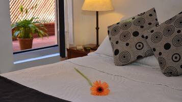 Double Room | In-room safe, free WiFi