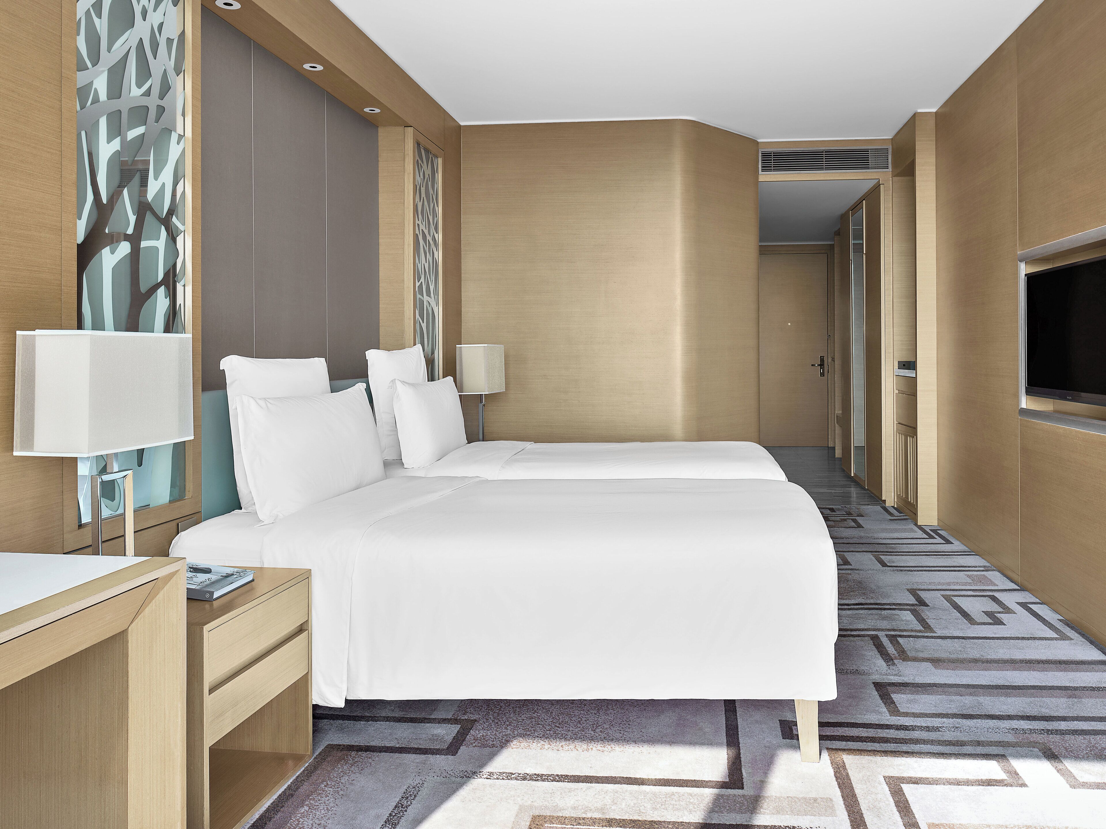 Ropa de cama de alta calidad y minibar 