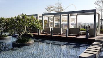 2 bar/lounge