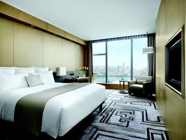 Club Executive King Room