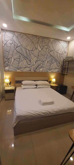 Double Room | In-room safe, desk, free WiFi - Long Hostel (Ho Chi Minh City)