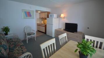 Classic-svíta - 1 svefnherbergi - eldhús (Living Room) | Stofa | Flatskjársjónvarp