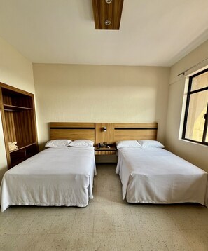 Economy Twin Room | Desk, iron/ironing board, free WiFi