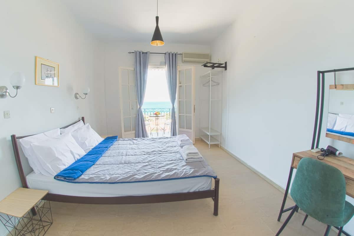 Studio, Sea View (Double) | Pillowtop beds, cribs (free), WiFi (free)