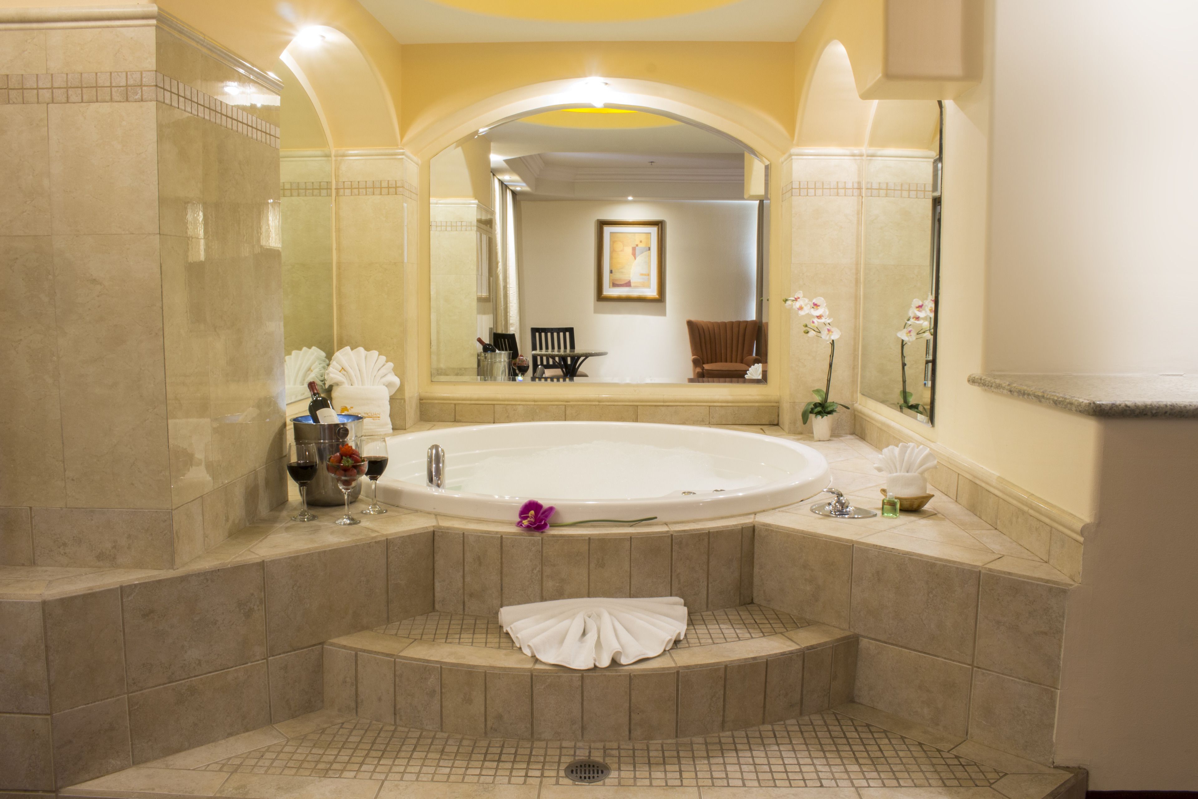suite | jetted bathtub