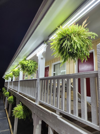 Homestead Motel