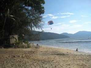 Beach nearby - ET Budget Guest House (George Town)