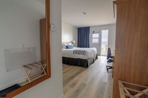 Pavillon Sea View | Schreibtisch, Verdunkelungsvorhänge, Bügeleisen/Bügelbrett