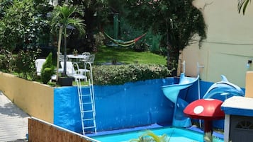 Outdoor pool, open 10:00 AM to 10:00 PM, pool umbrellas, sun loungers