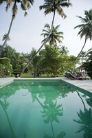 2 outdoor pools, an infinity pool