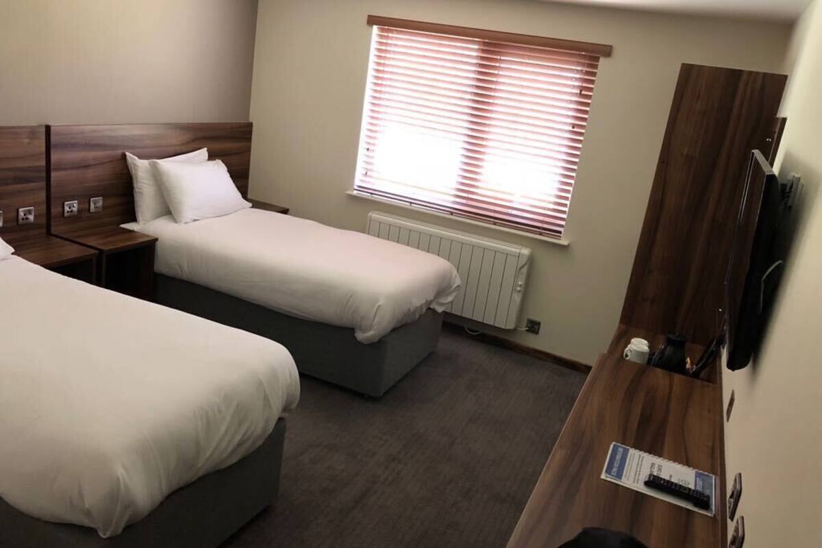 Twin Room, Ensuite