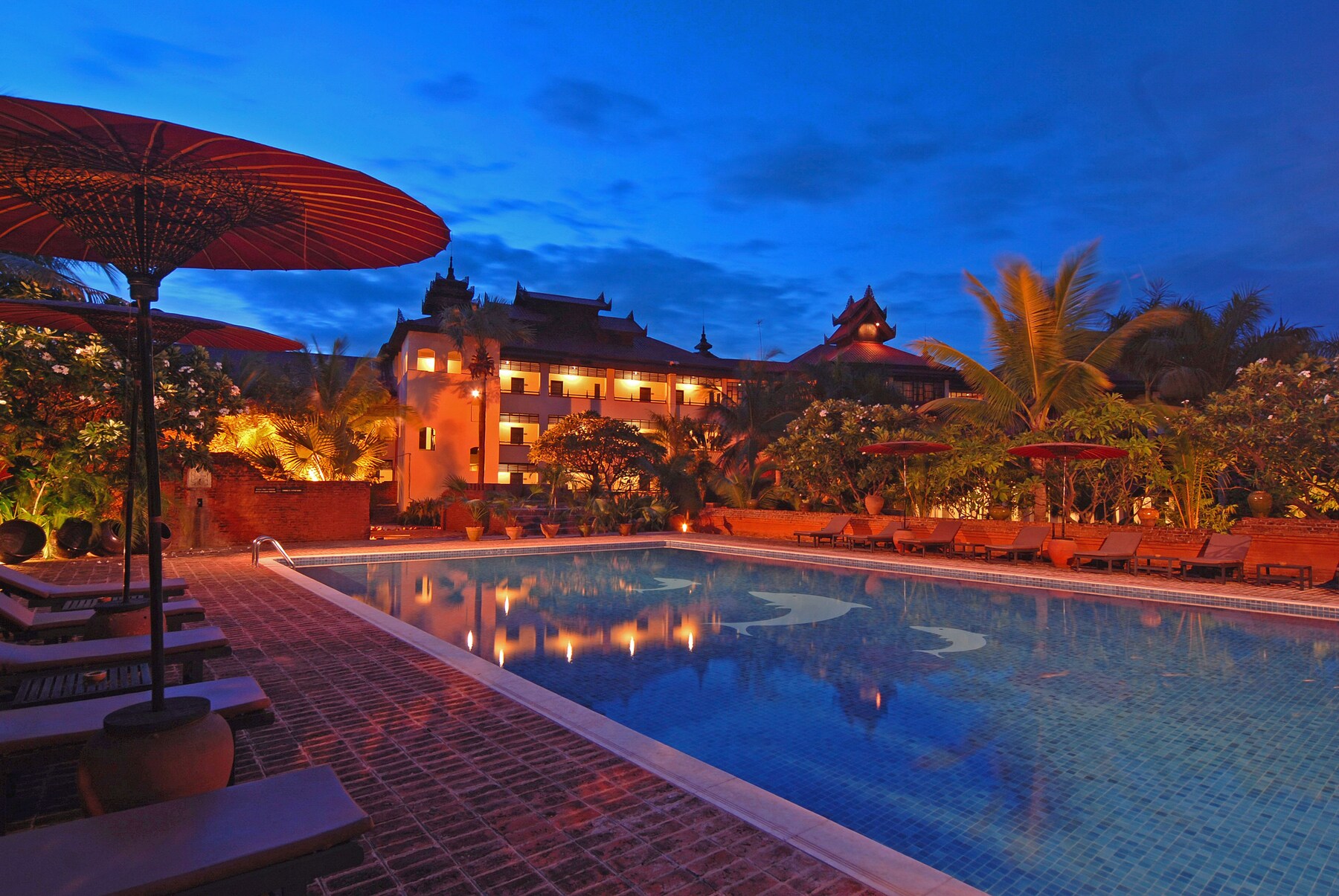 Front of property - evening/night