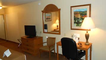 Double Room, 2 Queen Beds, Accessible | Free WiFi